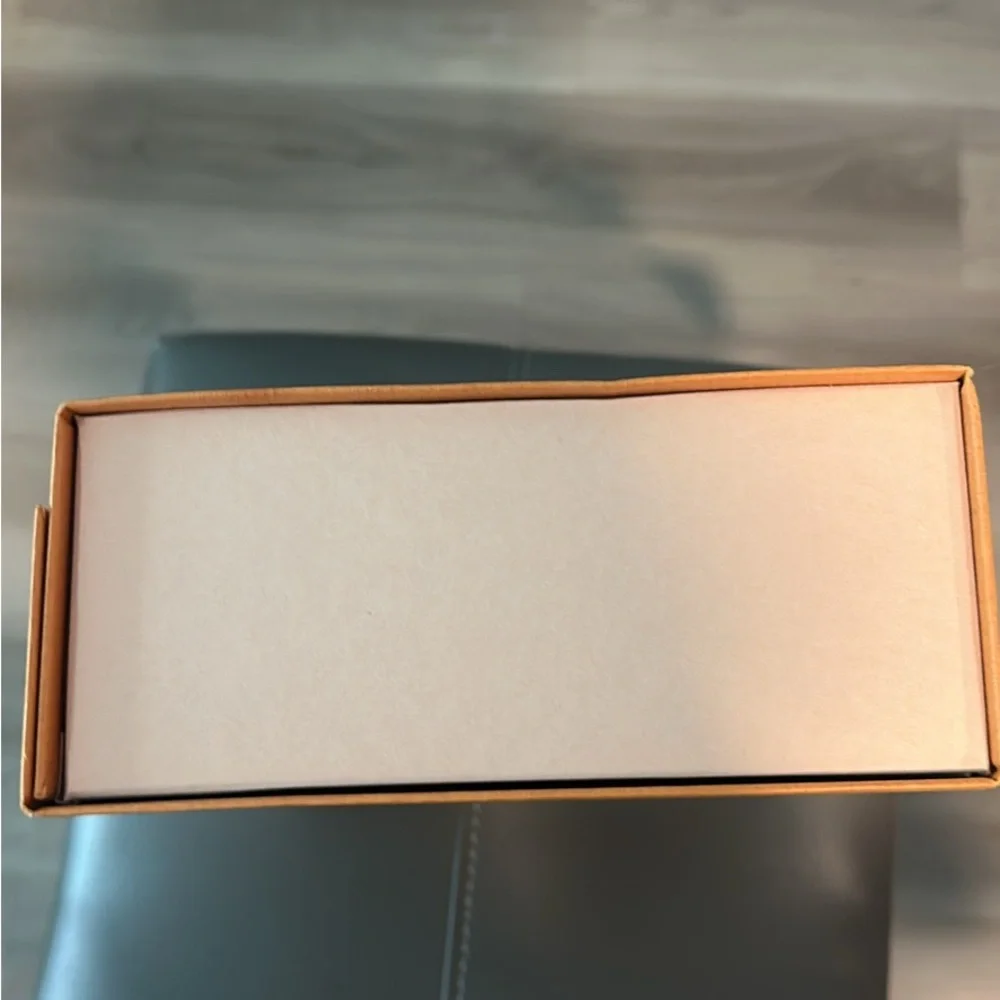 Louis Vuitton Signature Orange Box - Picture 5 of 8